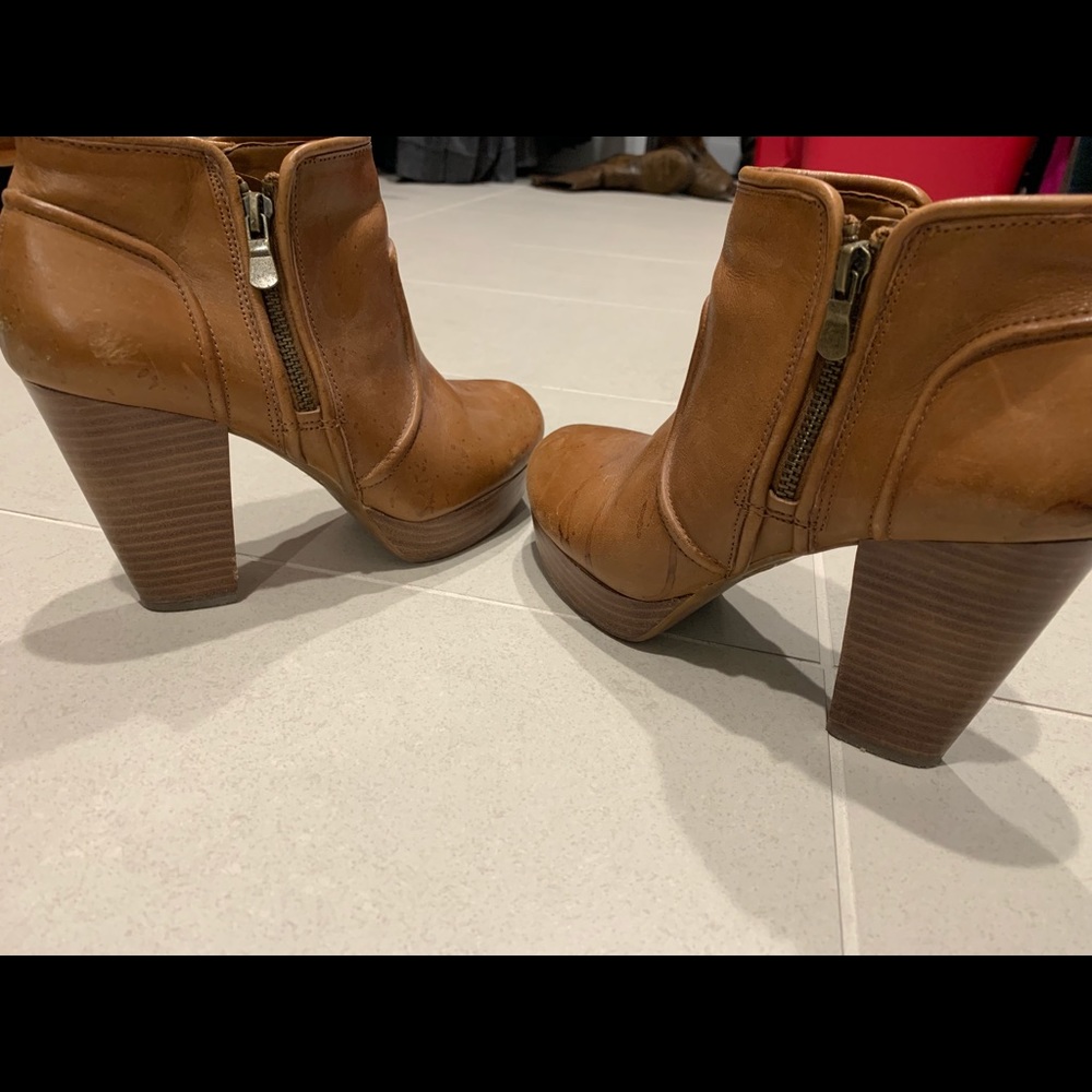 Gianni Bini Cognac Leather platform ankle Booties